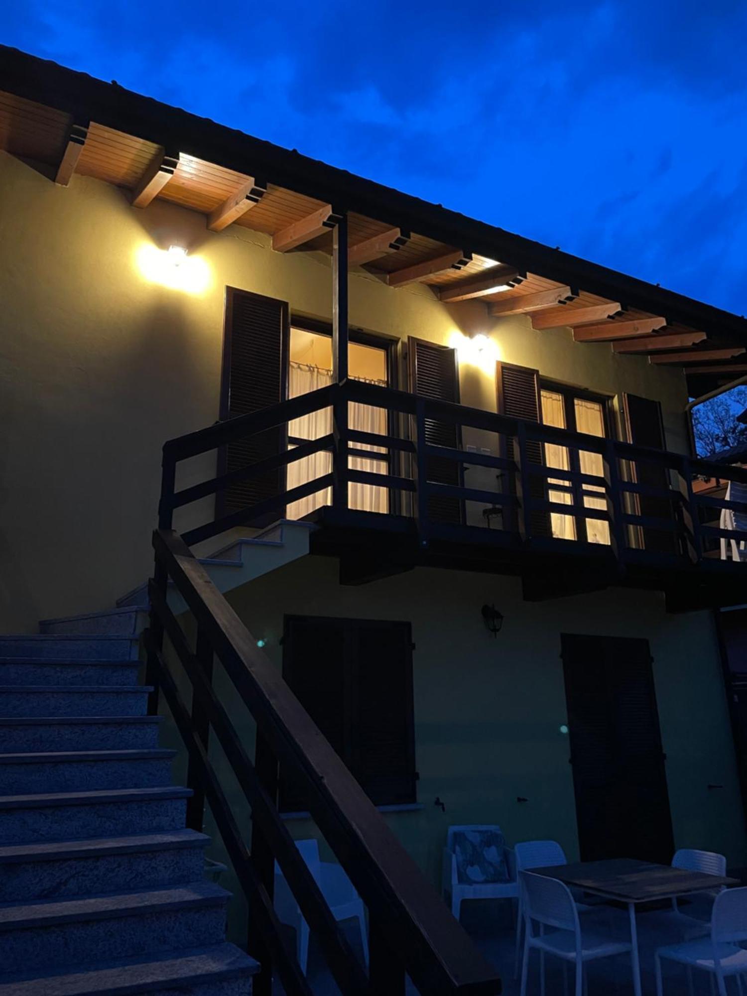 Bb10 Oasi Guest House อาโรนา ภายนอก รูปภาพ